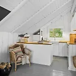 بيت للعطل 3 Bedroom Lovely In تيزفيلدليدج
