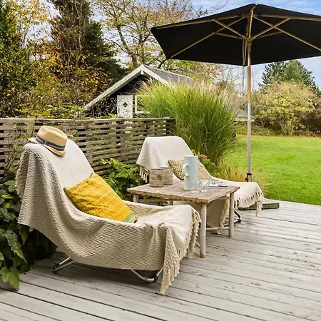 3 Bedroom Lovely In Semesterbostad
