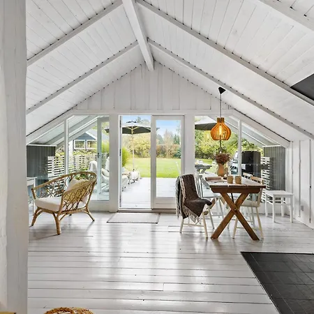 3 Bedroom Lovely In *