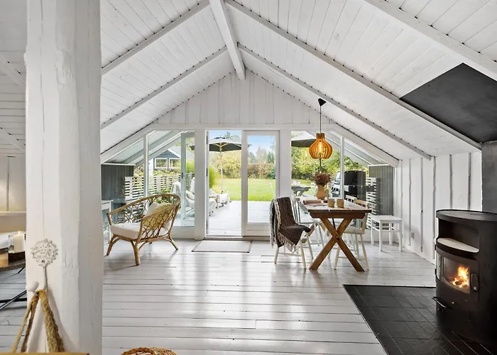 3 Bedroom Lovely In *